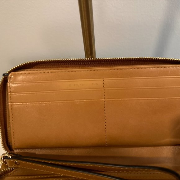 Authentic Michael Kors "Vivian" Luggage (color) Basket Weave Wallet, VGUC - Picture 10 of 12